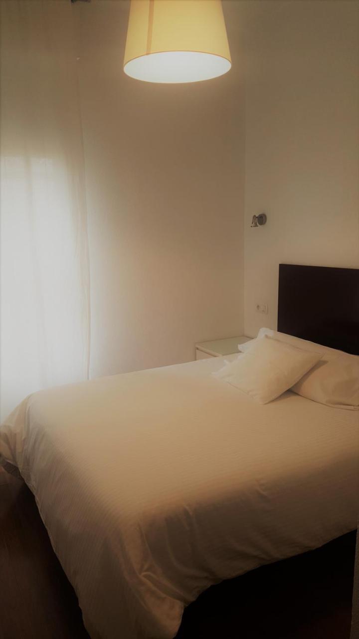 Hostal Santa Isabel Madrid Eksteriør bilde